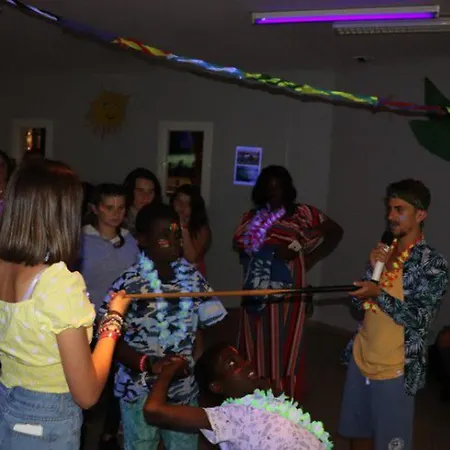 Mobil Avec Terrasse Pour 6 Personnes - Api-1-52-389 *