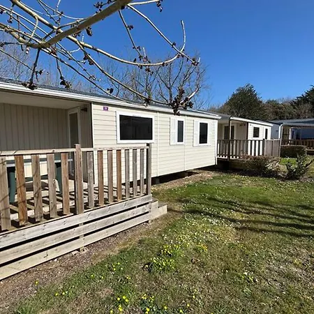 Mobil Avec Terrasse Pour 6 Personnes - Api-1-52-389 キャンプ場 *