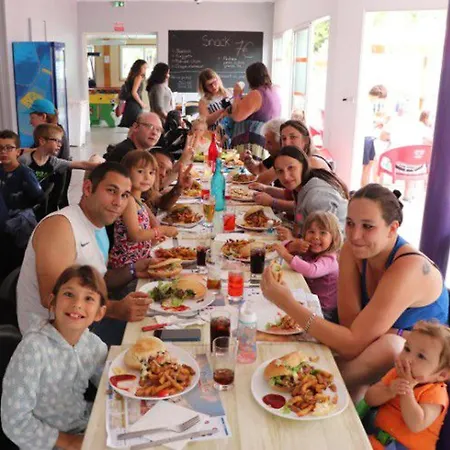 Campsite Mobil Avec Terrasse Pour 6 Personnes - Api-1-52-389 *